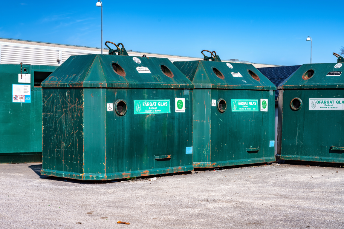 Foto på återvinningscontainer